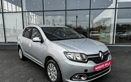 Renault Logan II, 2017 год, 650 000 рублей, 5 фотография