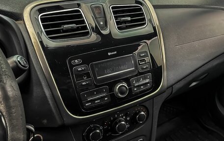 Renault Logan II, 2017 год, 650 000 рублей, 14 фотография