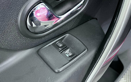 Renault Sandero II рестайлинг, 2017 год, 1 068 000 рублей, 20 фотография