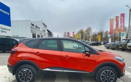 Renault Kaptur I рестайлинг, 2018 год, 1 850 000 рублей, 10 фотография