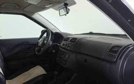 Skoda Fabia II, 2011 год, 645 000 рублей, 13 фотография