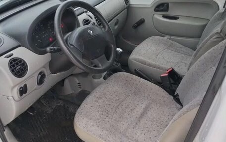 Renault Kangoo II рестайлинг, 2005 год, 400 000 рублей, 18 фотография