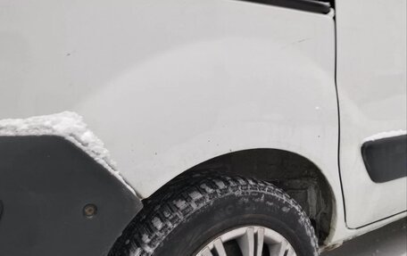 Renault Kangoo II рестайлинг, 2005 год, 400 000 рублей, 31 фотография
