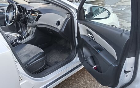 Chevrolet Cruze II, 2011 год, 360 000 рублей, 10 фотография