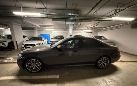 Mercedes-Benz E-Класс, 2021 год, 5 000 000 рублей, 8 фотография