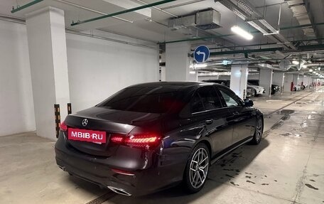 Mercedes-Benz E-Класс, 2021 год, 5 000 000 рублей, 10 фотография