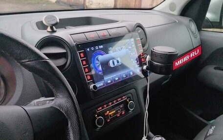 Volkswagen Amarok I рестайлинг, 2011 год, 1 500 000 рублей, 6 фотография