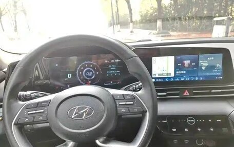 Hyundai Elantra, 2023 год, 1 450 000 рублей, 7 фотография