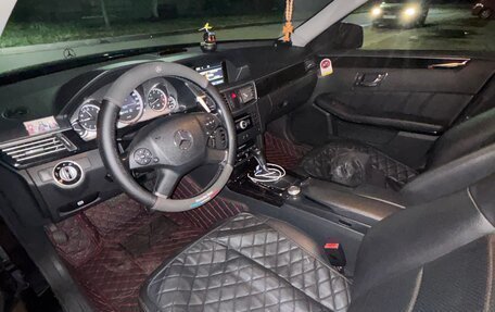 Mercedes-Benz E-Класс, 2011 год, 1 350 000 рублей, 4 фотография