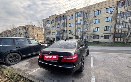 Mercedes-Benz E-Класс, 2011 год, 1 350 000 рублей, 13 фотография