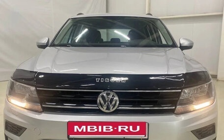 Volkswagen Tiguan II, 2018 год, 1 889 000 рублей, 3 фотография