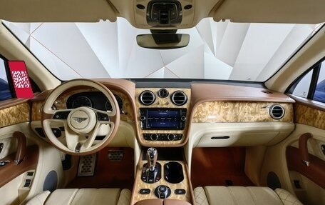 Bentley Bentayga I, 2016 год, 8 500 000 рублей, 14 фотография