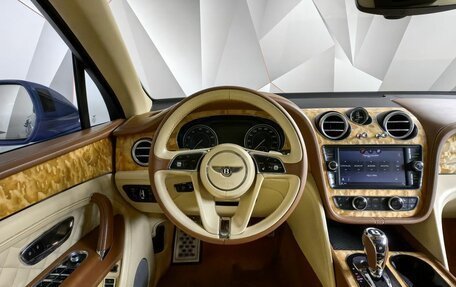 Bentley Bentayga I, 2016 год, 8 500 000 рублей, 20 фотография