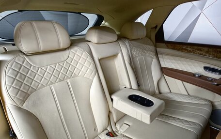 Bentley Bentayga I, 2016 год, 8 500 000 рублей, 17 фотография