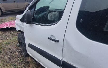 Peugeot Partner II рестайлинг 2, 2010 год, 175 000 рублей, 3 фотография