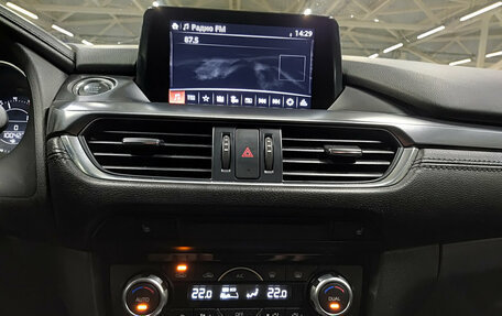 Mazda 6, 2017 год, 1 879 000 рублей, 15 фотография