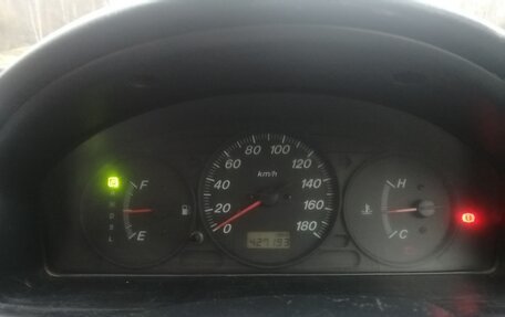 Mazda Familia, 2001 год, 400 000 рублей, 3 фотография