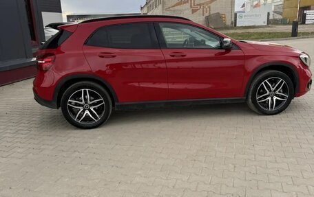 Mercedes-Benz GLA, 2019 год, 2 500 000 рублей, 5 фотография