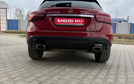 Mercedes-Benz GLA, 2019 год, 2 500 000 рублей, 6 фотография