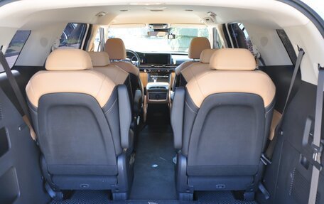KIA Carnival, 2021 год, 4 300 000 рублей, 29 фотография