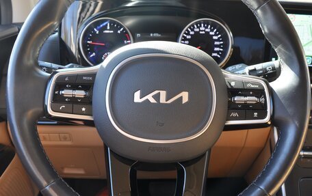 KIA Carnival, 2021 год, 4 300 000 рублей, 24 фотография