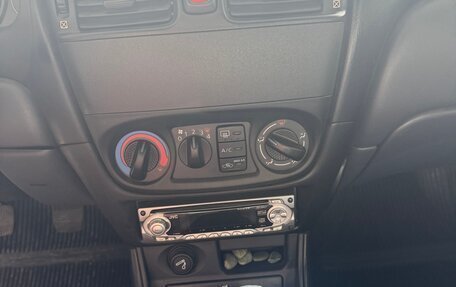 Nissan Almera, 2004 год, 750 000 рублей, 8 фотография