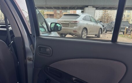 Nissan Almera, 2004 год, 750 000 рублей, 18 фотография