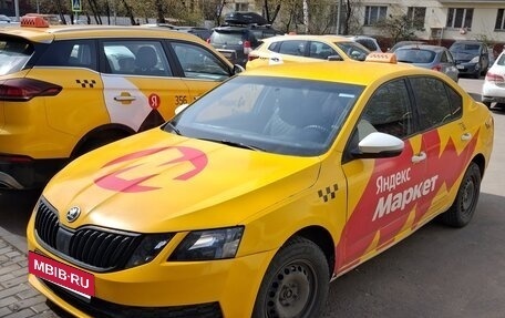 Skoda Octavia, 2019 год, 720 000 рублей, 3 фотография