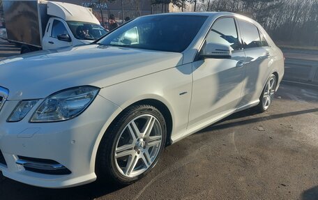 Mercedes-Benz E-Класс, 2011 год, 1 650 000 рублей, 5 фотография