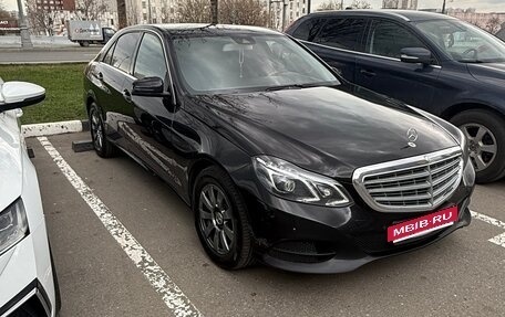 Mercedes-Benz E-Класс, 2014 год, 1 890 000 рублей, 2 фотография