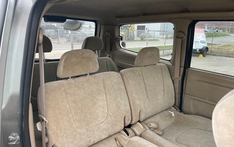 Nissan Serena II, 2004 год, 365 000 рублей, 8 фотография