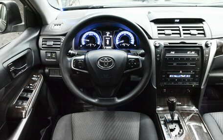 Toyota Camry, 2015 год, 1 715 000 рублей, 13 фотография