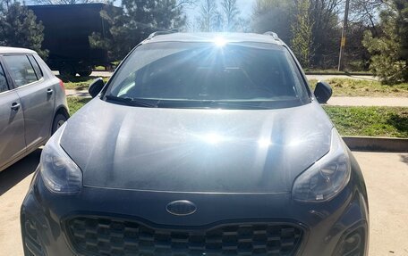 KIA Sportage IV рестайлинг, 2021 год, 1 900 000 рублей, 1 фотография