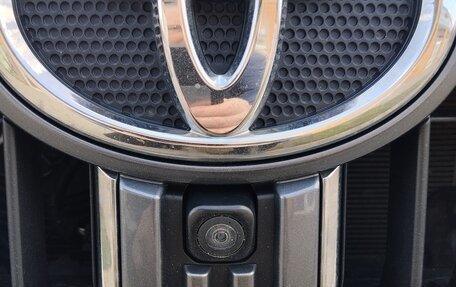 Toyota Land Cruiser Prado 150 рестайлинг 2, 2019 год, 3 650 000 рублей, 5 фотография