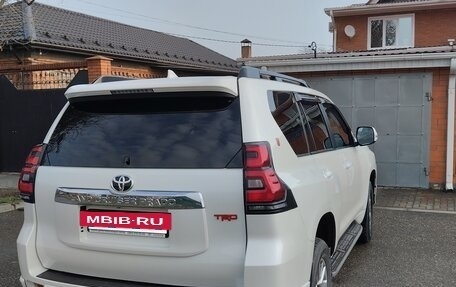 Toyota Land Cruiser Prado 150 рестайлинг 2, 2019 год, 3 650 000 рублей, 15 фотография