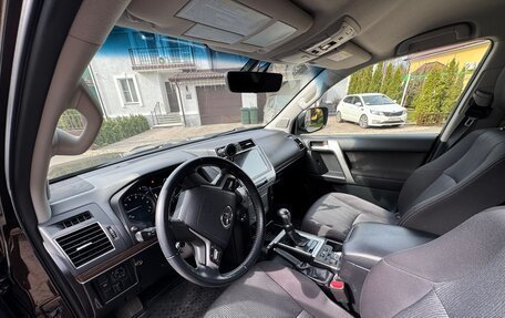 Toyota Land Cruiser Prado 150 рестайлинг 2, 2019 год, 5 230 000 рублей, 8 фотография