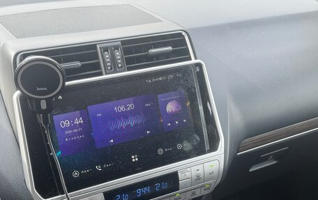 Toyota Land Cruiser Prado 150 рестайлинг 2, 2019 год, 5 230 000 рублей, 14 фотография