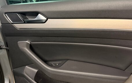 Volkswagen Passat B8 рестайлинг, 2017 год, 2 250 000 рублей, 15 фотография