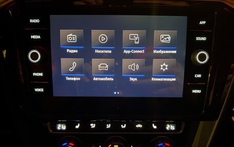 Volkswagen Passat B8 рестайлинг, 2017 год, 2 250 000 рублей, 19 фотография