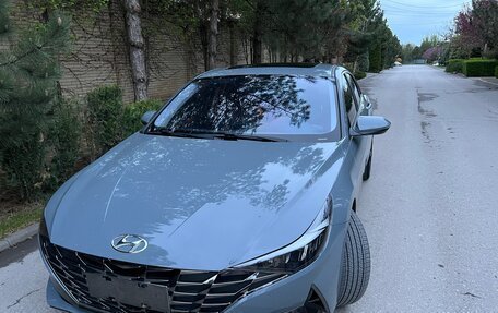 Hyundai Elantra, 2022 год, 1 780 000 рублей, 3 фотография