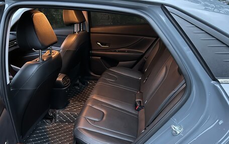 Hyundai Elantra, 2022 год, 1 780 000 рублей, 11 фотография