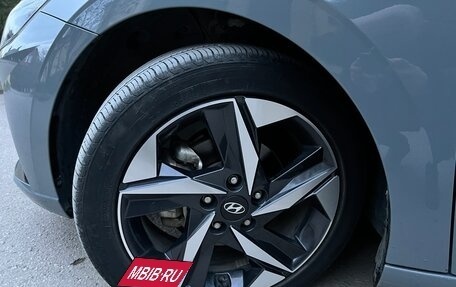 Hyundai Elantra, 2022 год, 1 780 000 рублей, 13 фотография