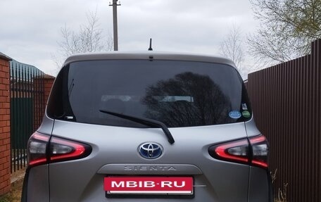 Toyota Sienta II, 2015 год, 1 300 000 рублей, 4 фотография