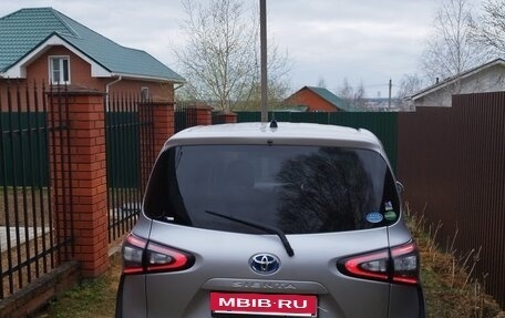 Toyota Sienta II, 2015 год, 1 300 000 рублей, 3 фотография