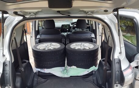 Toyota Sienta II, 2015 год, 1 300 000 рублей, 17 фотография