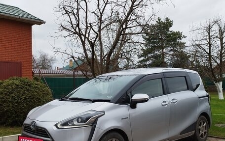 Toyota Sienta II, 2015 год, 1 300 000 рублей, 8 фотография