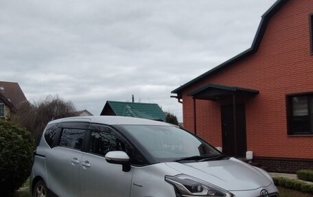 Toyota Sienta II, 2015 год, 1 300 000 рублей, 9 фотография