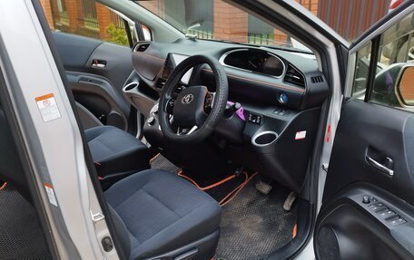 Toyota Sienta II, 2015 год, 1 300 000 рублей, 23 фотография