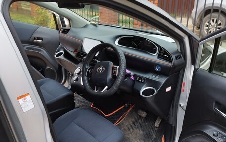 Toyota Sienta II, 2015 год, 1 300 000 рублей, 22 фотография