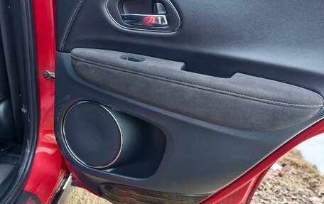 Honda Vezel, 2017 год, 1 700 000 рублей, 7 фотография